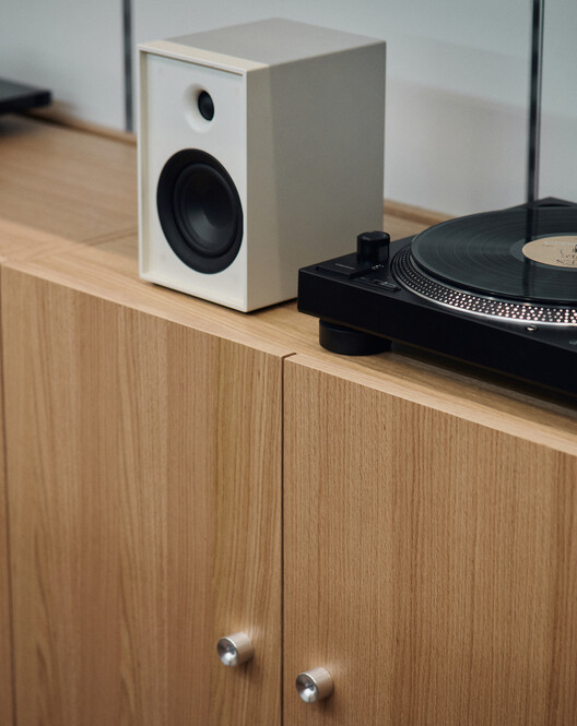 Needle MUT / Bravo - Fotografía interior