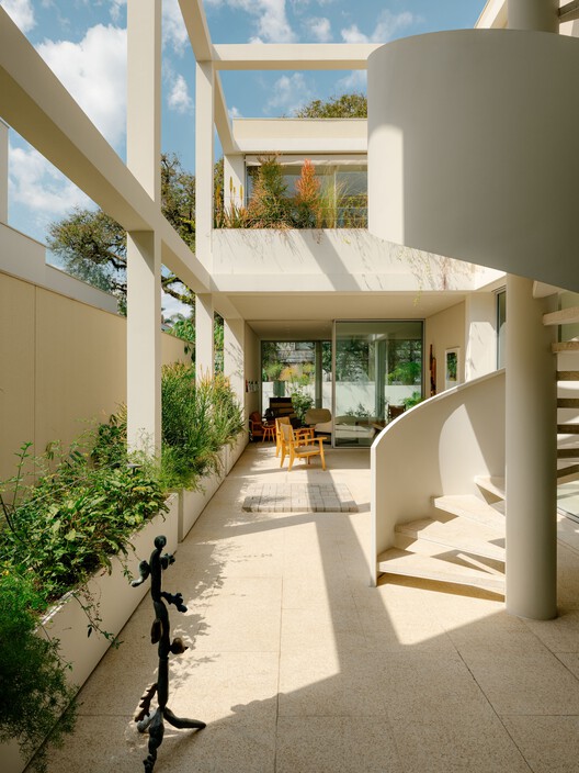 Casa Atlántico / Felipe Hess Arquitetos - Foto 11 de 26