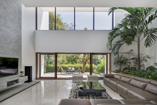 Ancient Wisdom Meets Urban Reality: Vastu’s Role in Contemporary Indian Cities - Image 7 of 7