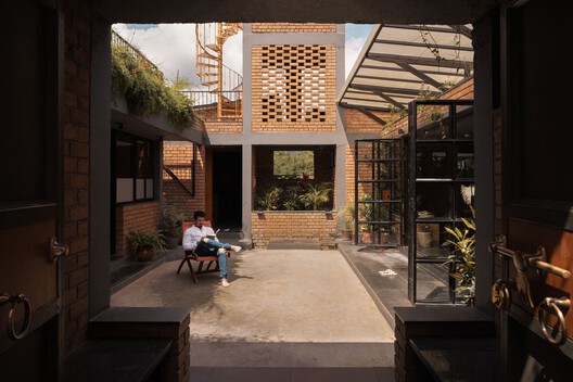 Ancient Wisdom Meets Urban Reality: Vastu’s Role in Contemporary Indian Cities - Image 3 of 7