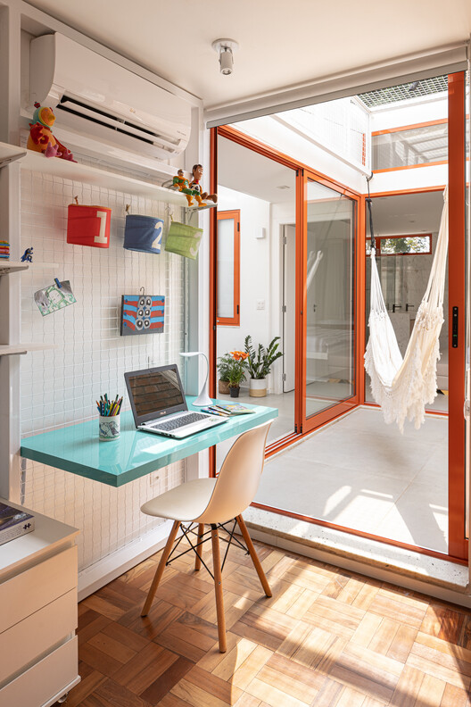 Casa FP / Estúdio Cacau - Fotografía interior, Madera, Iluminación, Mesas, Sillas