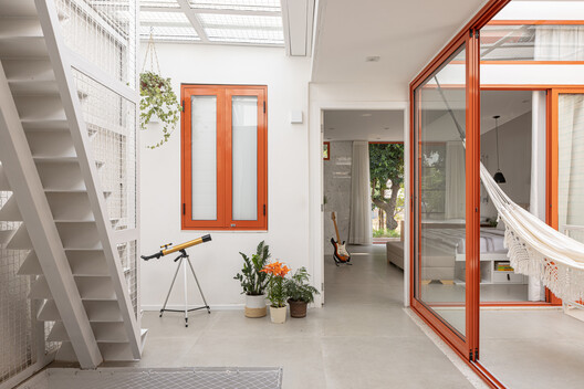 Casa FP / Estúdio Cacau - Fotografía interior, Madera, Escaleras