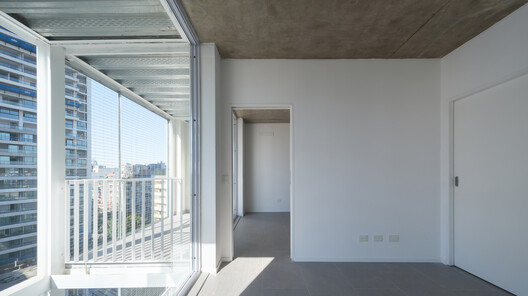 Edificio de Vivienda Colectiva 2636 flats / A3 Luppi Ugalde Winter - Imagen 3 de 29