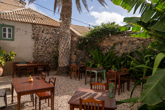 Casa Sodade / estudio treze. - Fotografía exterior, Patio interior