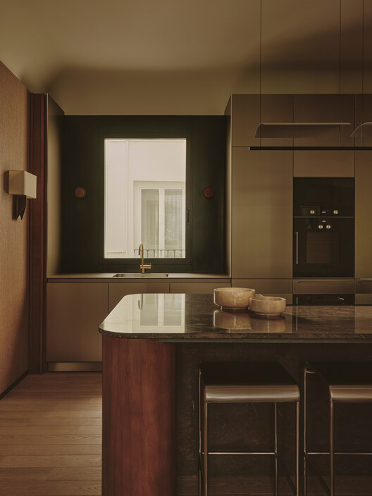 Reforma integral de vivienda en Salamanca, Madrid / Pulso Arquitectos - Fotografía de interiores, iluminación, encimeras