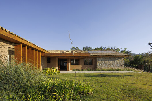 Ternura House - GM / Estudio N.A