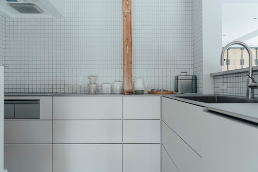 Casa Sa_Yu / FATHOM - Fotografía interior, Cocina, Tarjas, Encimera