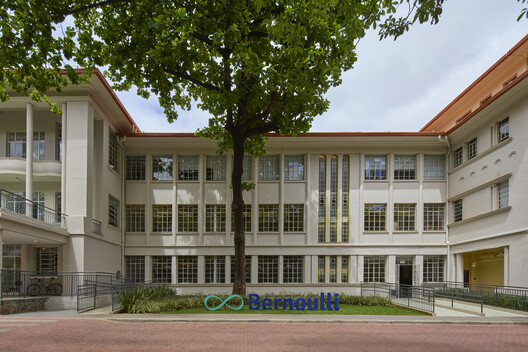 Colégio Bernoulli Cidade Jardim / BCMF Arquitetos - Imagem 2 de 39