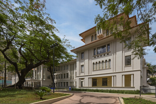Colégio Bernoulli Cidade Jardim / BCMF Arquitetos - Fotografia de Exterior, Janela, Fachada