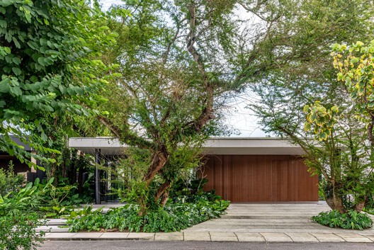 Jenga House / studio gm