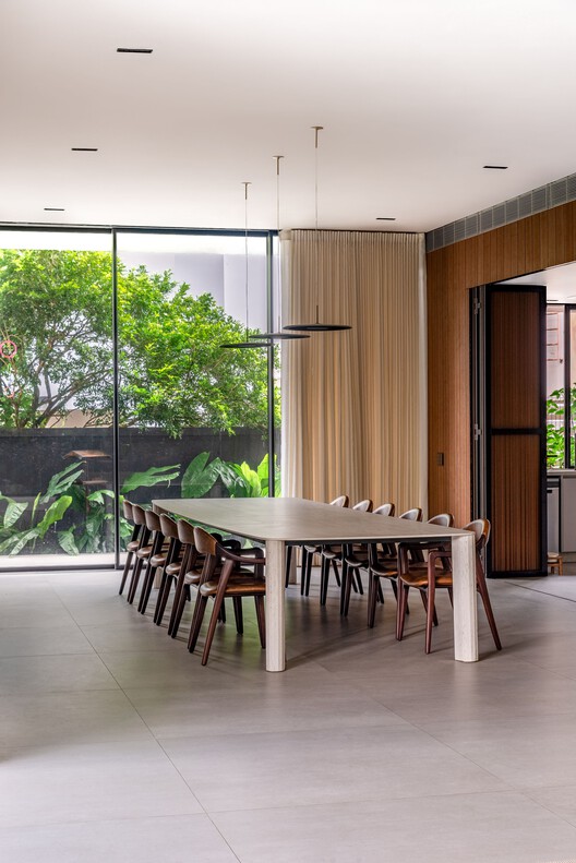 Casa Jenga / studio gm - Fotografía interior, Comedor, Madera, Sillas