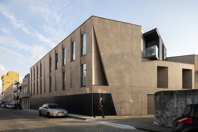 Reabilitação Poveira – Edifício FS11 / Urbanpolis – Construções e Empreendimentos, Lda - Mais Imagens