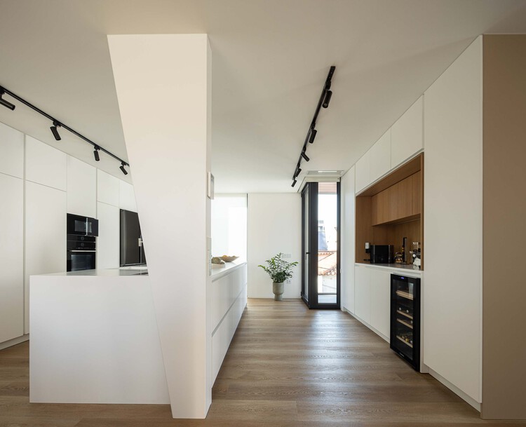 Reabilitação Poveira – Edifício FS11 / Urbanpolis – Construções e Empreendimentos, Lda - Imagem 12 de 51