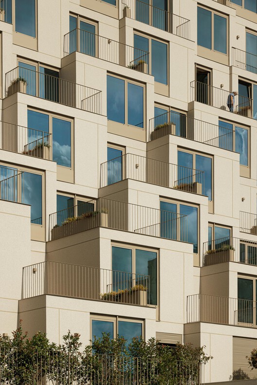 Edifício Residencial Macau Valley / Hori-zonte - Fotografia de Exterior, Balcão