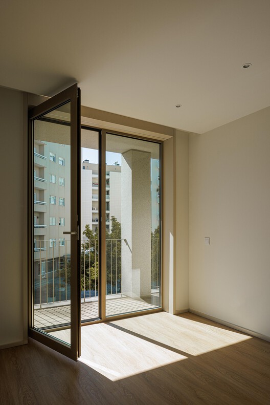 Edifício Residencial Macau Valley / Hori-zonte - Imagem 20 de 44