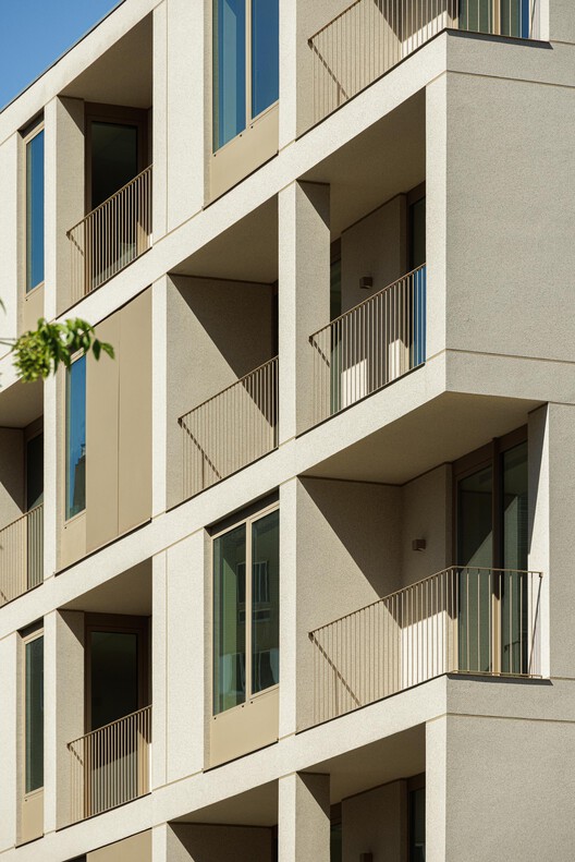 Edifício Residencial Macau Valley / Hori-zonte - Fotografia de Interiores, Concreto, Balcão