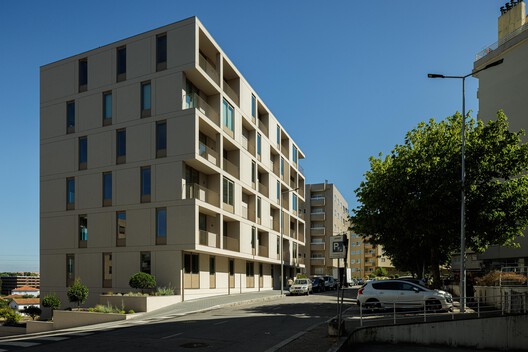 Edifício Residencial Macau Valley / Hori-zonte - Fotografia de Exterior, Balcão