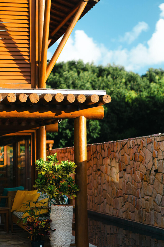 Casa TIBE / Bruno Tinoco Arquitetura Casa TIBE / Bruno Tinoco Arquitetura - Fotografia de Exterior, Madeira