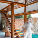 Casa TIBE / Bruno Tinoco Arquitetura - Fotografia de Interiores, Casas, Escada, Viga