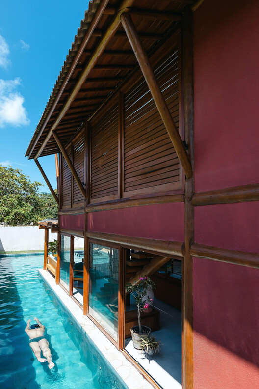 Casa TIBE / Bruno Tinoco Arquitetura - Fotografia de Exterior, Madeira, Porta, Balcão