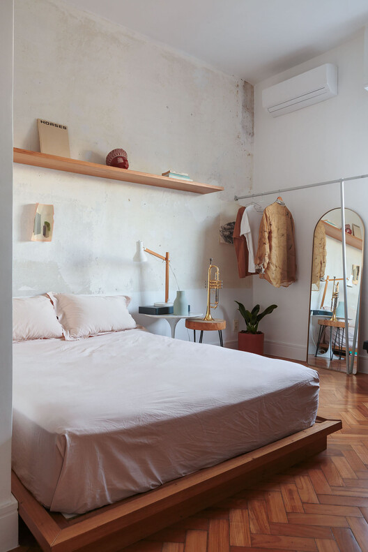 Apartamento FN / MZNO - Fotografia de Interiores, Dormitório, Cama, Madeira, Iluminação