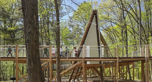 Guesthouses and Lessons in Generosity: Spaces of Hospitality in Rural America - Image 23 of 44