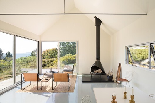 Guesthouses and Lessons in Generosity: Spaces of Hospitality in Rural America - Image 22 of 44