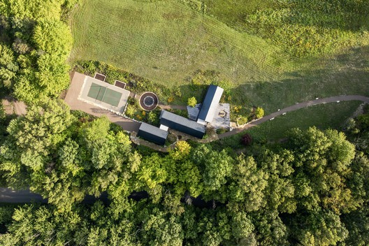 Guesthouses and Lessons in Generosity: Spaces of Hospitality in Rural America - Image 30 of 44