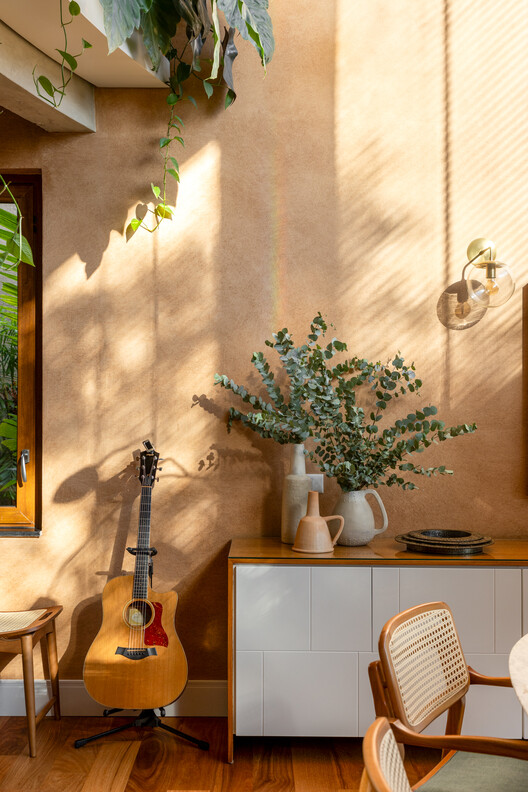 Casa Diógenes / DalArqui - Fotografia de Interiores, Madeira, Iluminação, Cadeira