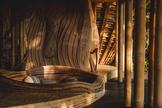 Villa Hideout Flow / Pablo Luna Studio - Imagem 9 de 24