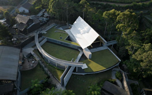 Loka Meru Ballroom  / andramatin - Image 4 of 19