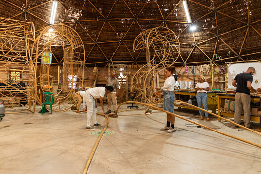 Cambará Instituto explora bambu como meio para uma arquitetura afro-brasileira baseada em ancestralidade e práticas coletivas - Imagem 12 de 12