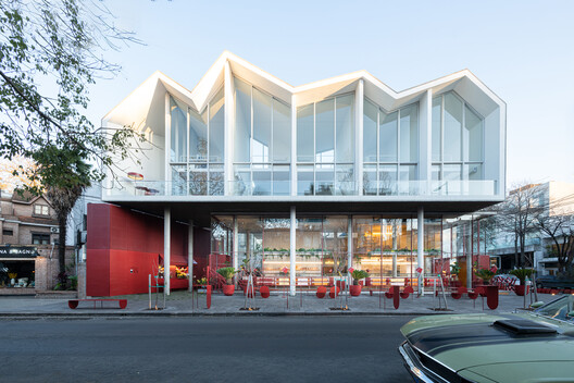 Edificio Multifuncional Asunción 4125 / MMCV - Fotografía exterior