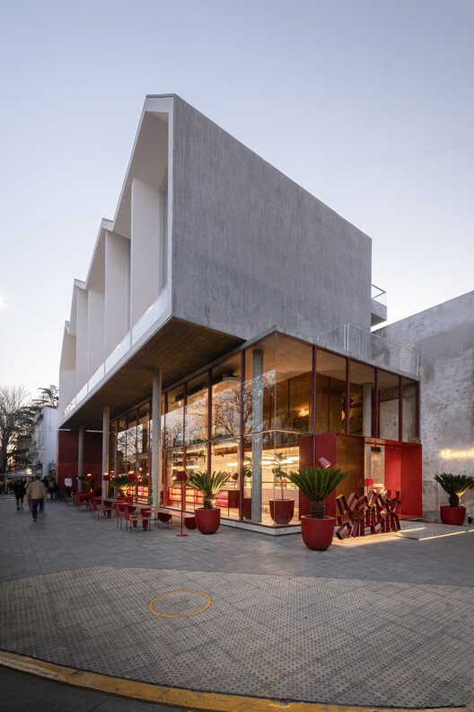 Edificio Multifuncional Asunción 4125 / MMCV - Fotografía exterior