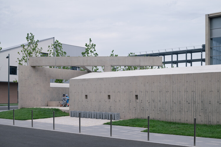 Centro Esportivo Comunitário Aranya North Shore / Atelier XÜK - Imagem 5 de 28