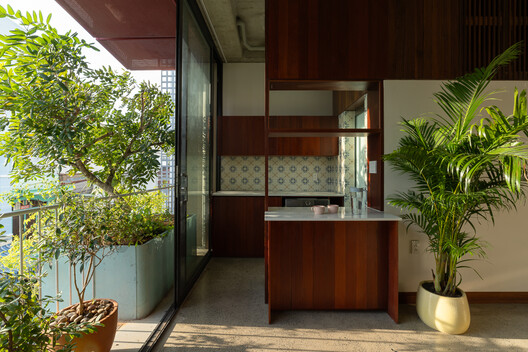 Casa Atemporal / KAA DESIGN + H2 Casa Atemporal / KAA DESIGN + H2 - Fotografia de Interiores, Cozinha, Balcão