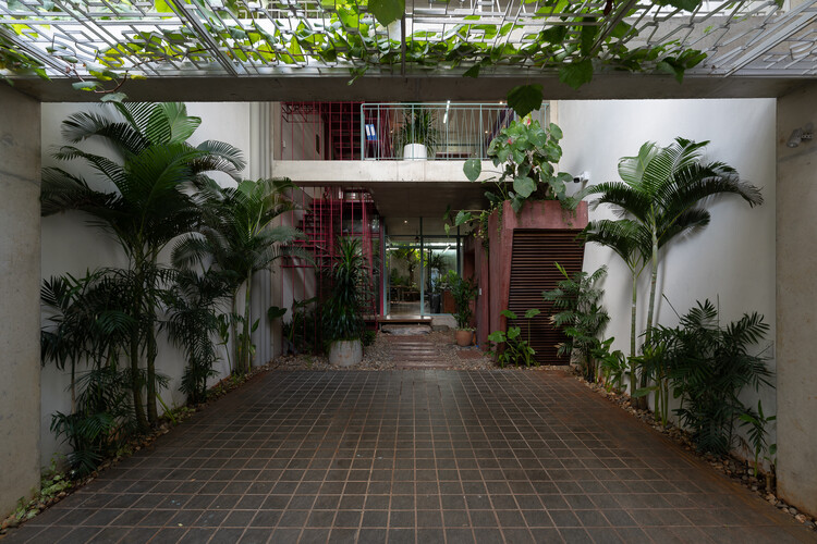 Casa Atemporal / KAA DESIGN + H2 - Fotografia de Exterior, Jardim, Aido