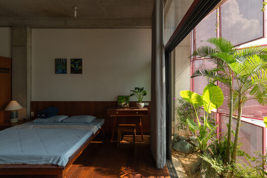 Casa Atemporal / KAA DESIGN + H2 Casa Atemporal / KAA DESIGN + H2 - Fotografia de Interiores, Dormitório, Madeira, Cadeira