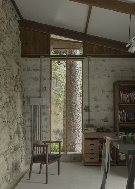 Taller de Costura / Atelier 77 + Matéria Base - Fotografía interior, Madera, Sillas