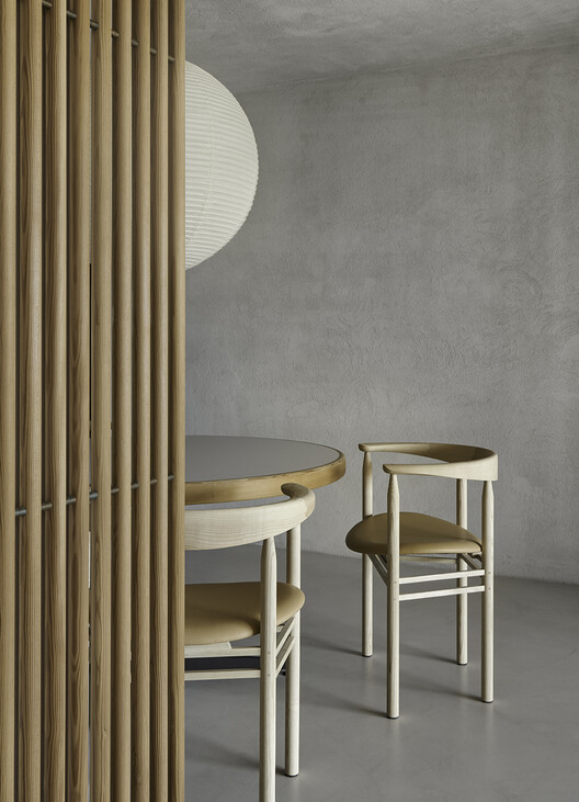 Casa Niraki en Mallorca / Marcos Catalán & Marta García Orte Studio - Fotografía interior, Madera, Sillas