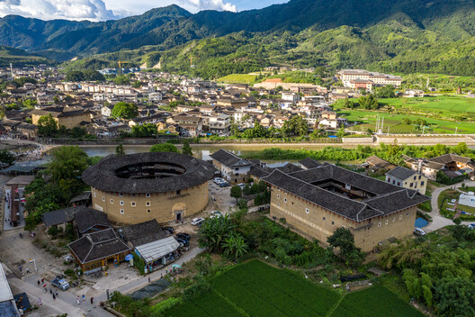 Xu Tiantian Receives the 2026 Charlotte Perriand Award - Image 16 of 21