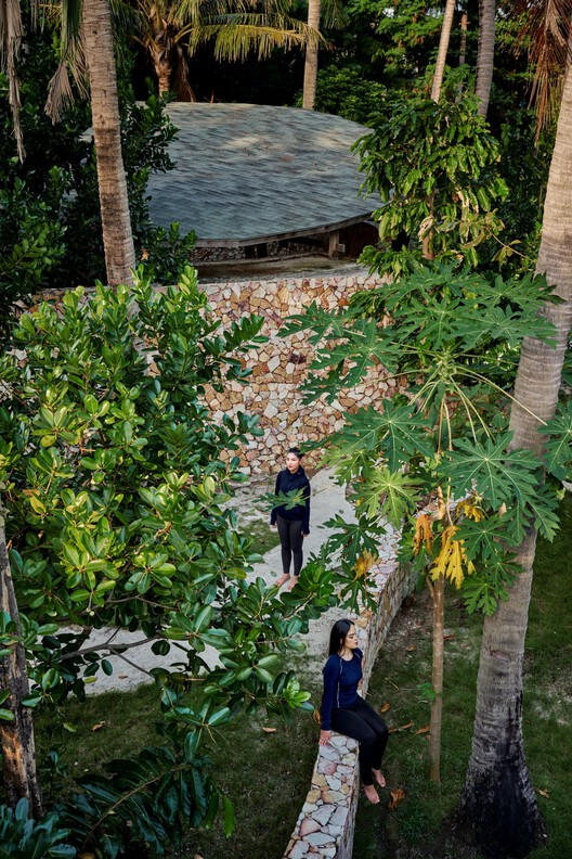 Jardín de Bienestar Coconut / RAD+ar (Research Artistic Design + architecture) - Fotografía exterior, Jardín