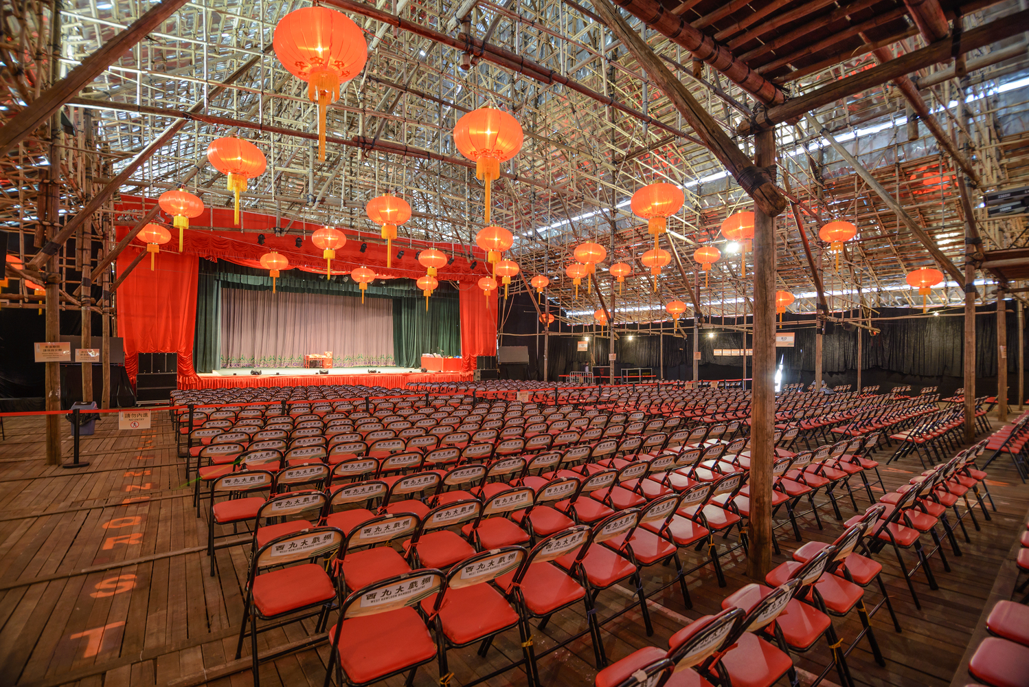 Architectural Rebuilding as Cultural Memory: The Paradox of Ever-Fresh Heritage