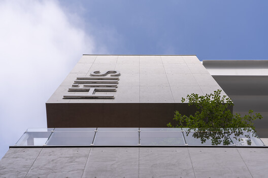 中粮·祥云小镇 Courtyard 改造更新 / 申江海建筑师事务所 - 建筑图, 玻璃