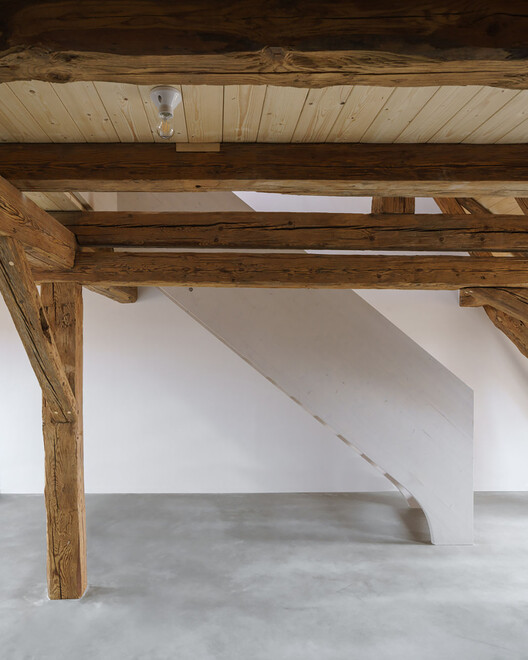 Doppelscheune - Barn into Residential Building / KO/OK Architektur Doppelscheune - Barn into Residential Building / KO/OK Architektur - Interior Photography, Wood, Beam