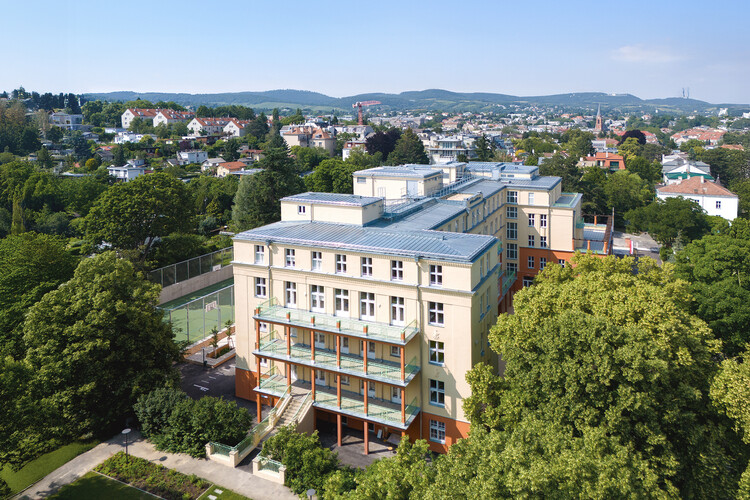 Gersthof Model School Renovation and Conversion / Franz&Sue - Image 2 of 22
