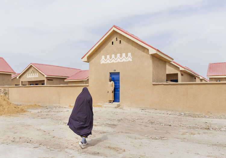 Ciudad de reasentamiento de Ngarannam/Estudio Oshinowo - Fotografía exterior