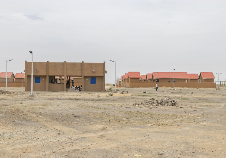 Ciudad de reasentamiento de Ngarannam/Estudio Oshinowo - Imagen 2 de 16