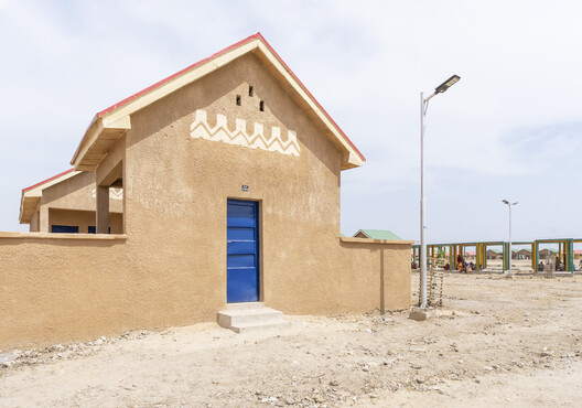 Cidade de Reassentamento de Ngarannam / Oshinowo Studio - Fotografia de Exterior