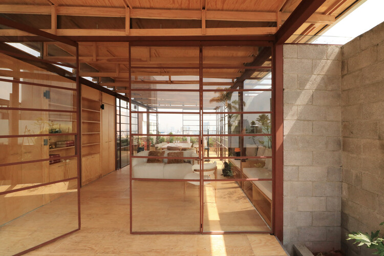 Sagredo Roof / MGL Studio + TAP Estudio de Arquitectura y Paisajismo - Imagen 1 de 15